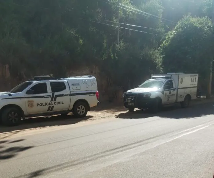 Homem é encontrado morto com ferimento na cabeça dentro de casa em Rio Bananal