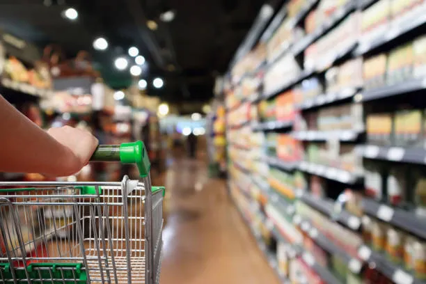 Funcionário morre durante momento de oração em supermercado de Colatina