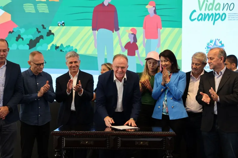 Governador Casagrande lança programa “Vida no Campo” para desenvolvimento da agricultura familiar no Espírito Santo