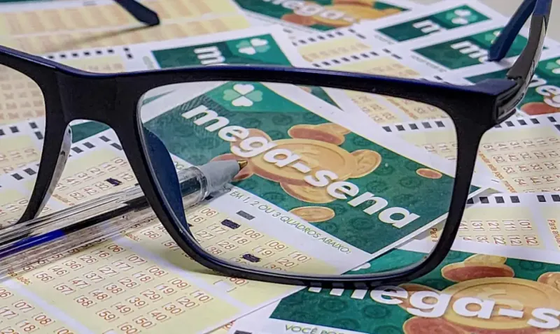 Atenção apostadores do Norte e Noroeste: Mega-Sena pode pagar R$ 42 milhões nesta terça-feira; Lotofácil chega a R$ 15 milhões