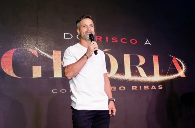 Diego Ribas, ex-Flamengo, faz palestra em Linhares dia 6 de junho