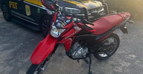 Moto roubada em Vitória anunciada na rede social é recuperada pela PRF em Linhares