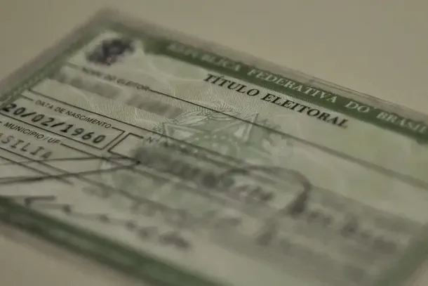 Prazo para transferir ou regularizar o título de eleitor termina hoje