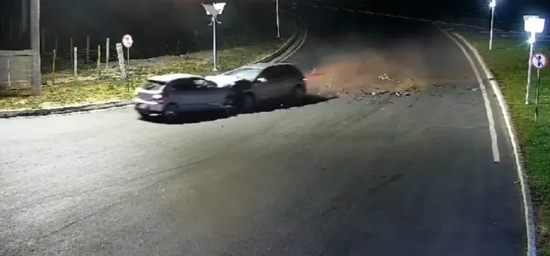 Vídeo: grave acidente na BR 101 em Linhares deixa um morto e dois feridos