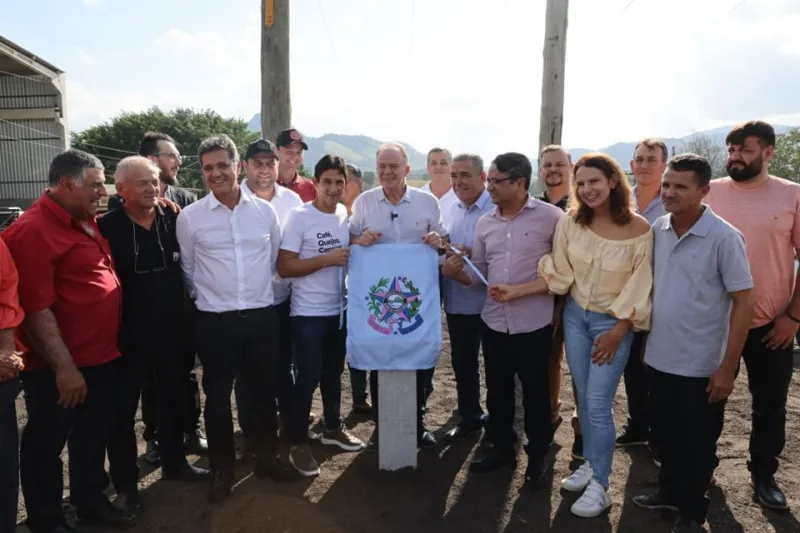 Governador Renato Casagrande inaugura obras e autoriza novos investimentos em João Neiva