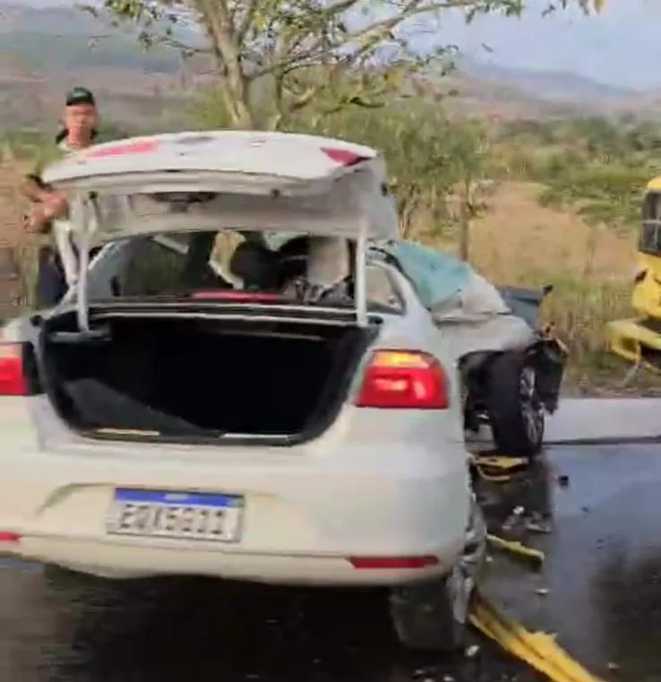 Colisão entre carro e caminhão resulta na morte de condutor na estrada que liga Colatina a Marilândia