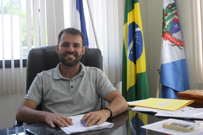 Prefeito Gutim Astori anuncia ticket extra para servidores e abono de R$ 2 mil para professores do magistério em Marilândia