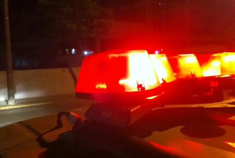 Criminosos invadem caminhão em Colatina e fazem compras com cartões furtados na madrugada