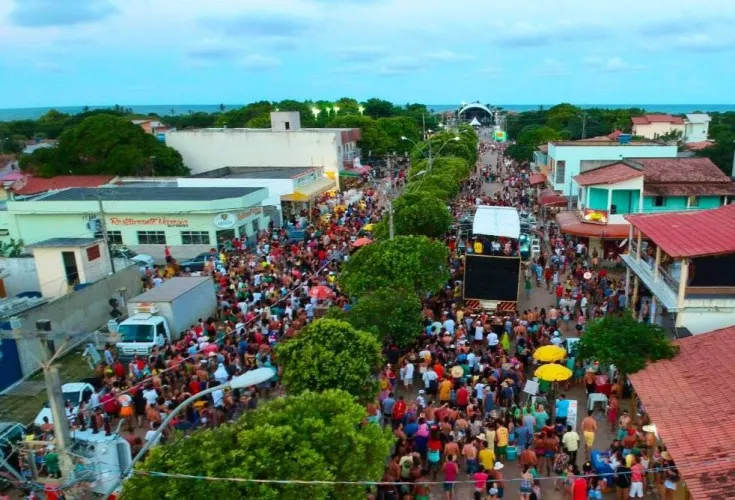 Carnaval de Linhares terá blocos tradicionais, matinês infantis e programação para toda a família nas praias