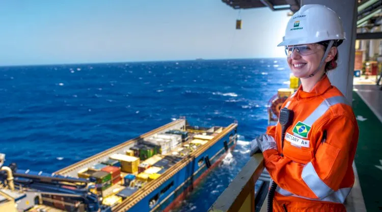 Com vagas para Colatina e Linhares, Petrobras abre programa com 400 oportunidades em cursos técnicos gratuitos