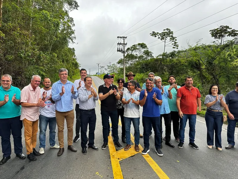 Casagrande inaugura revitalização de rodovias estaduais em Santa Teresa e Santa Maria de Jetibá