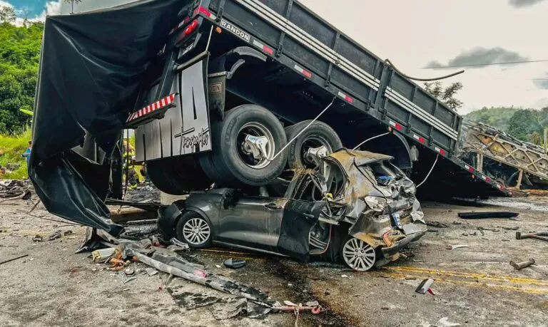 Motorista envolvido em acidente com 39 mortos na BR-116 é preso em Barra de São Francisco; consumo de álcool e drogas é Confirmado