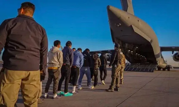 Capixabas estão entre brasileiros deportados dos EUA