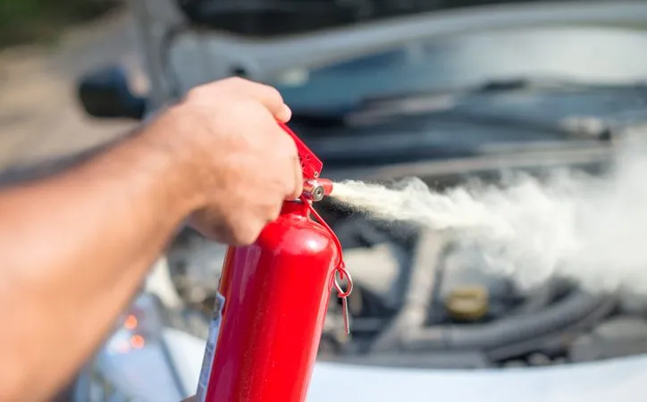 Volta da obrigatoriedade de extintores em carros divide opiniões em Colatina