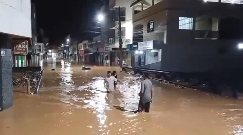 Temporal provoca rompimento de barragem e deixa famílias desalojadas em Rio Bananal