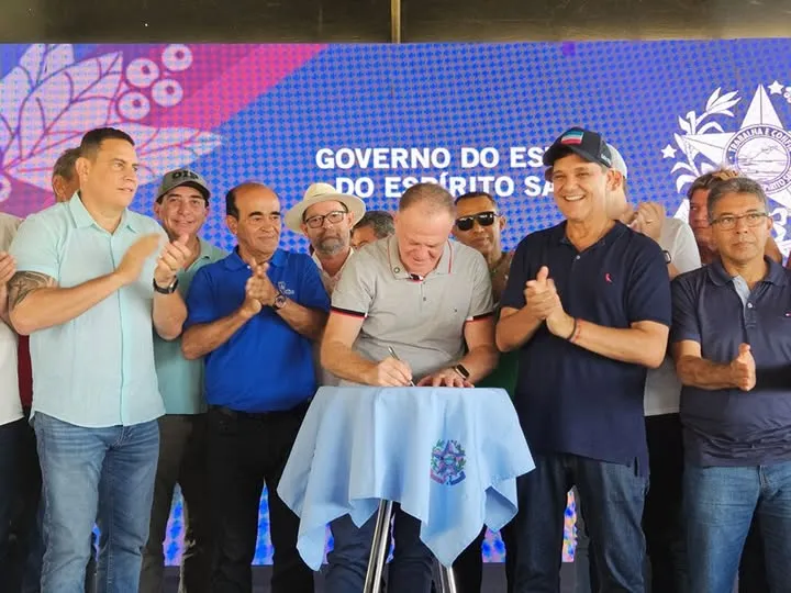 Casagrande inaugura estrada de Santa Rosa e anuncia novos investimentos em Aracruz