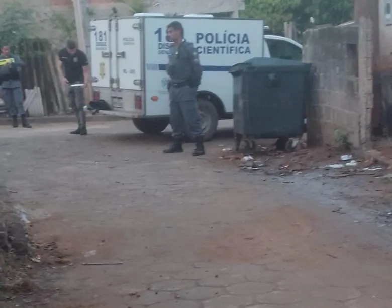 Jovem é assassinado a tiros dentro de casa no bairro Novo Horizonte, em Colatina