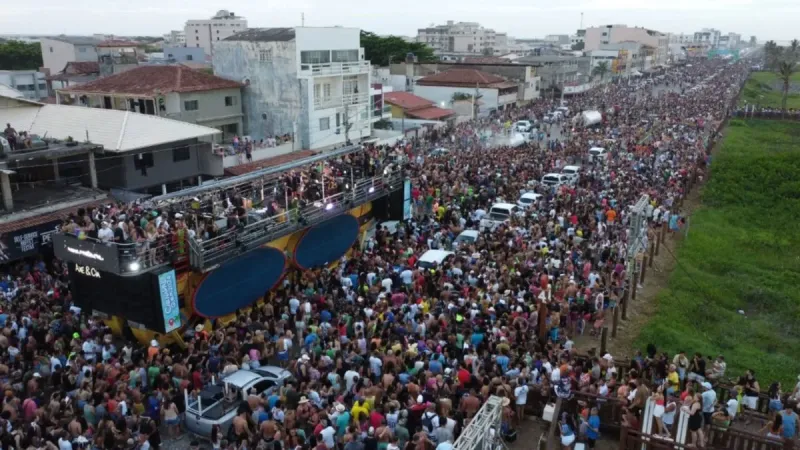 São Mateus anuncia mega programação de verão em Guriri com Léo Santana, Tatau e Tony Salles