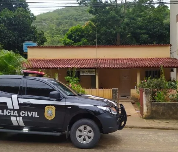 Mulher é detida após suposto aborto em banheiro de posto de saúde em Rio Bananal
