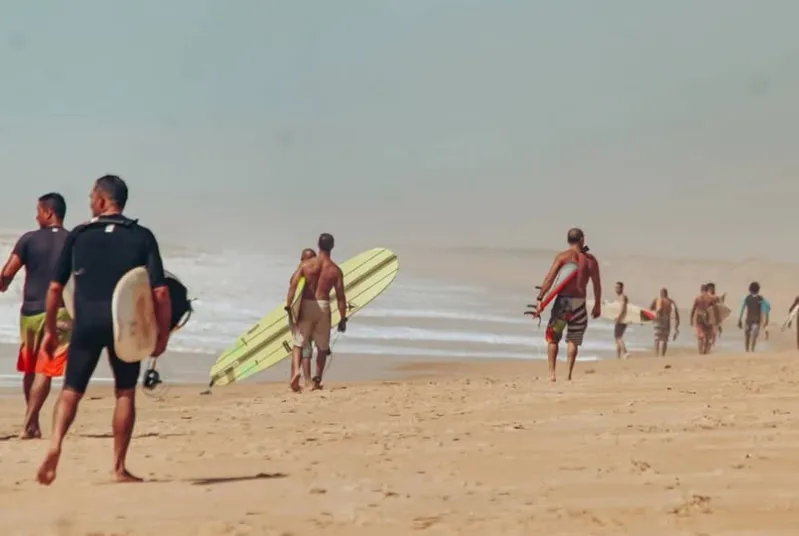Pontal do Ipiranga recebe evento de surfe com atletas de toda a região