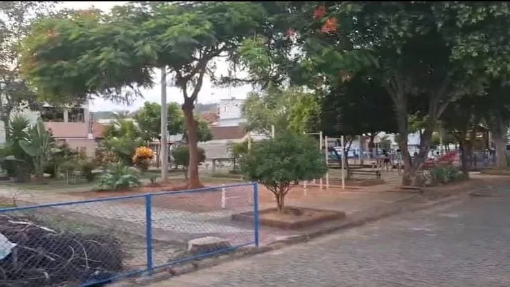 Praças de Colatina viram cenário de consumo de álcool, drogas, brigas e preocupam moradores