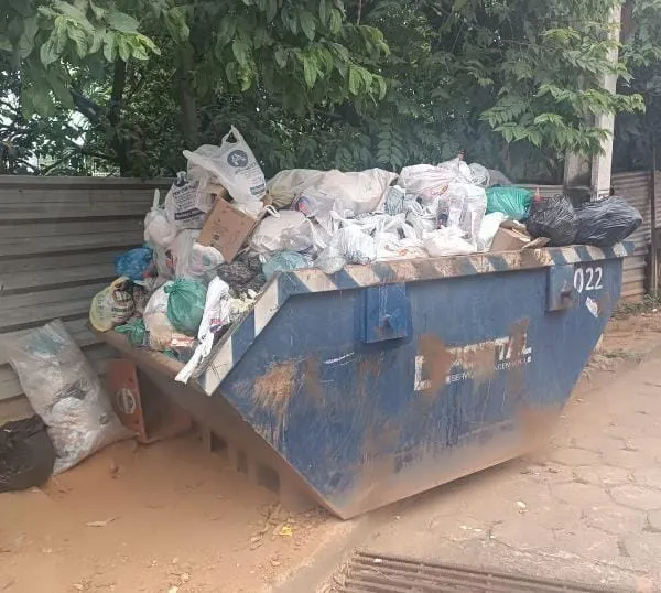 Comunidade: moradora denuncia falta de coleta de lixo no bairro São Marcos, em Colatina: “Estamos esquecidos”