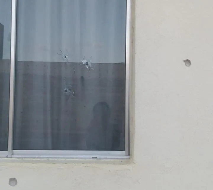 Casa com criança deficiente é alvo de tiros em São Marcos de Marilândia e vizinhança teme novos ataques