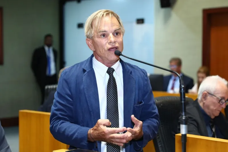 Sérgio Meneguelli apresenta PL do skate sem consultar base e é alvo de críticas; “ignorou quem vive o skate”