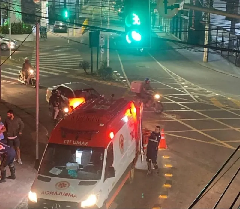 Mulher é atropelada em Colatina e segue sob cuidados médicos no Hospital Silvio Avidos