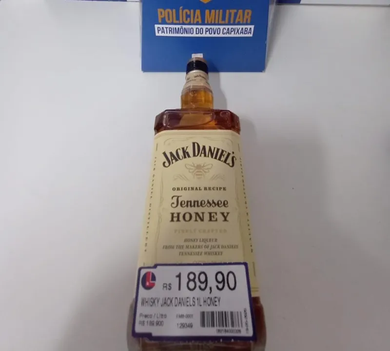 Missão (quase) impossível: homem tenta furtar whisky de R$ 189 em pochete e é pego no ato, em Colatina