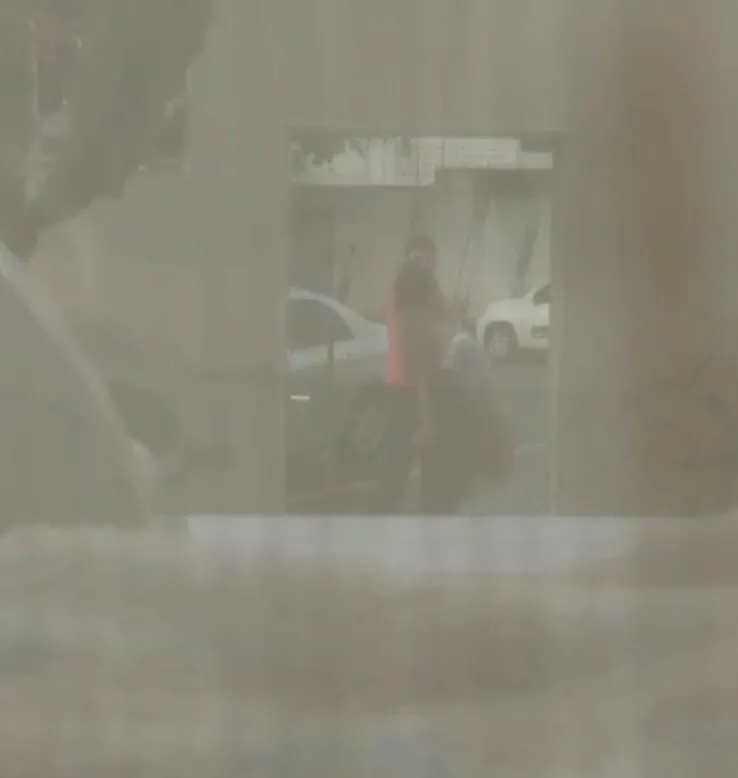 Vídeo: homem é preso em flagrante após agredir ex-companheira com a filha no colo em Linhares