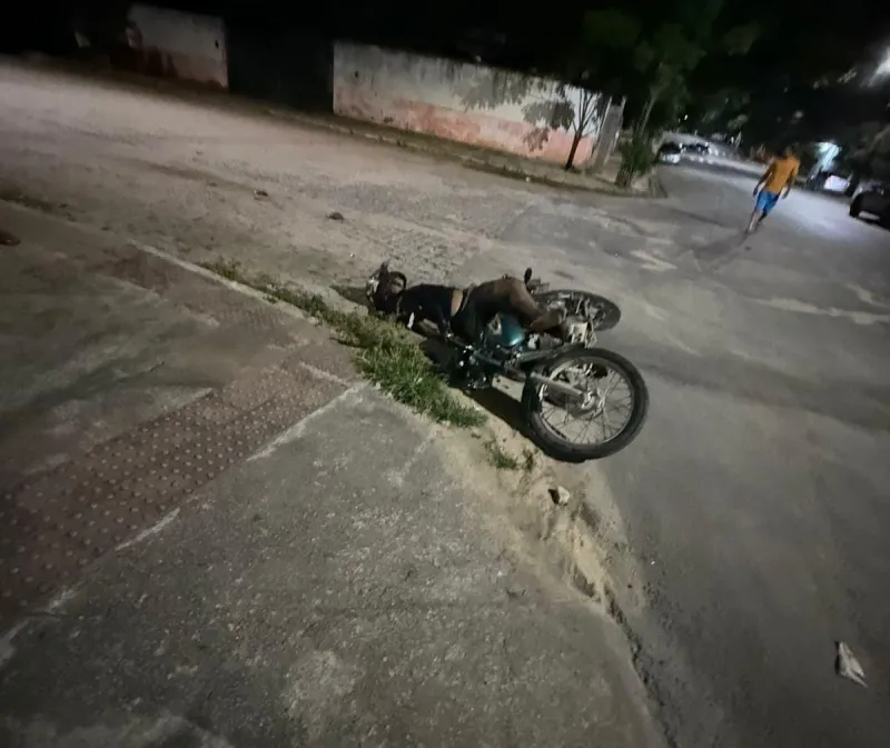 Vídeo: menor é executado a tiros ao lado de posto de saúde em Baixo Guandu
