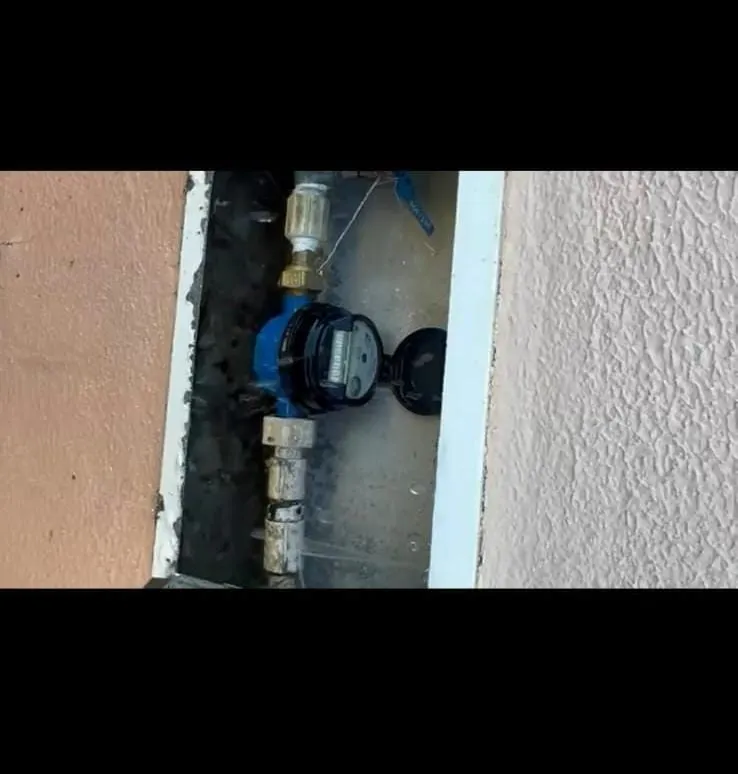 Comunidade: moradores denunciam má execução de serviços e demora na religação de água por parte do Sanear em Colatina