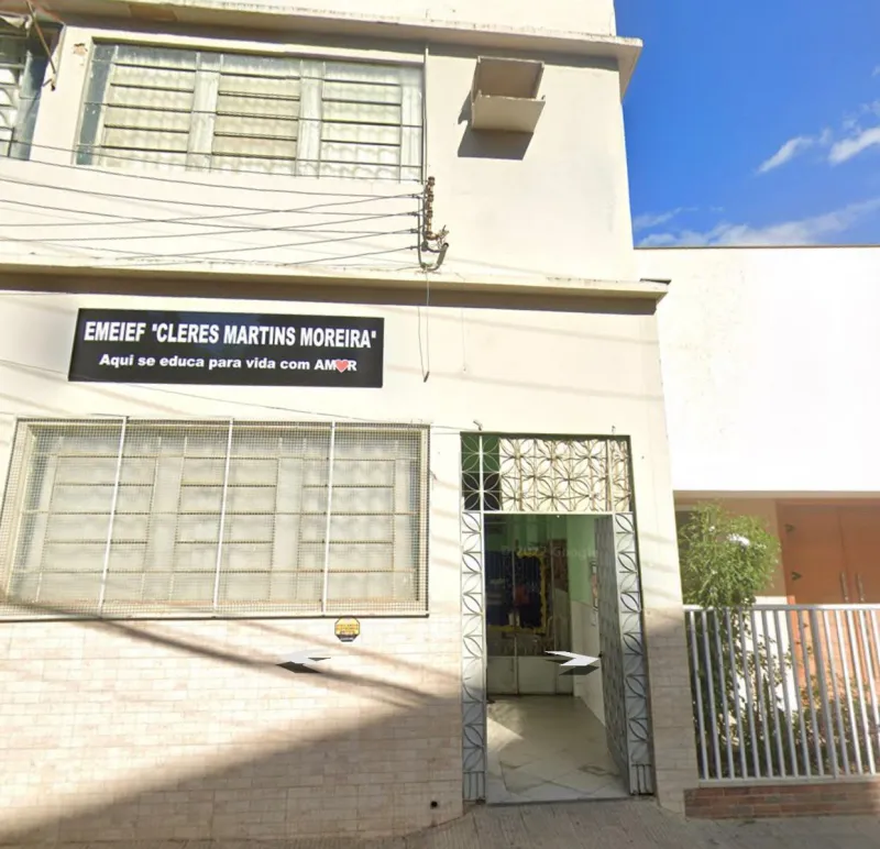Falta de alvará e risco estrutural fecham escola em Colatina; “prefeitura foi convidada há três meses para reunião e não compareceu”, diz associação de moradores