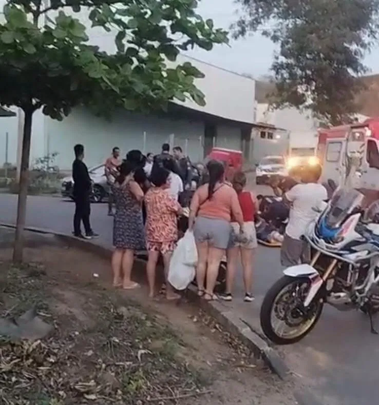 Vídeo: motociclista fica ferido em acidente no bairro Santa Helena, em Colatina