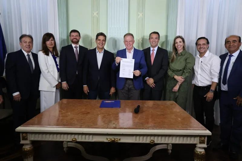 Governo do Espírito Santo assina contratos bilionários para expandir saneamento em 43 cidades; Norte e Noroeste estão na lista