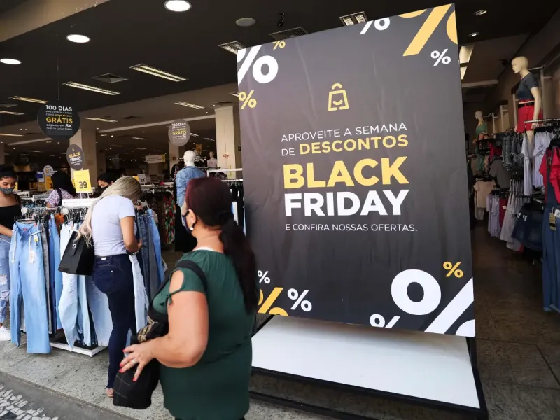 Black Friday movimenta expectativas no comércio de Colatina, mas consumidores ainda mostram cautela