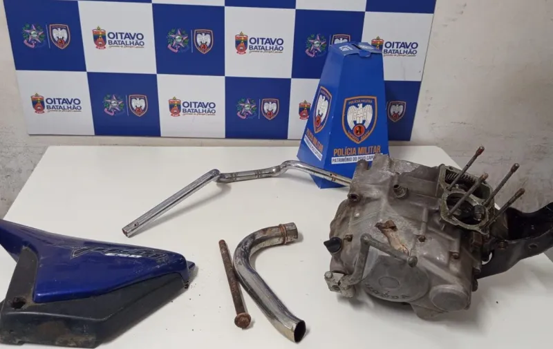 Motocicleta furtada é localizada durante patrulhamento no bairro Columbia, em Colatina