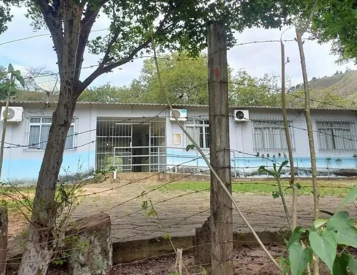 Pais do bairro XV de Outubro denunciam que a Prefeitura de Colatina pode suspender o transporte escolar de crianças que moram a menos de 3 km da escola, no bairro Campestre.