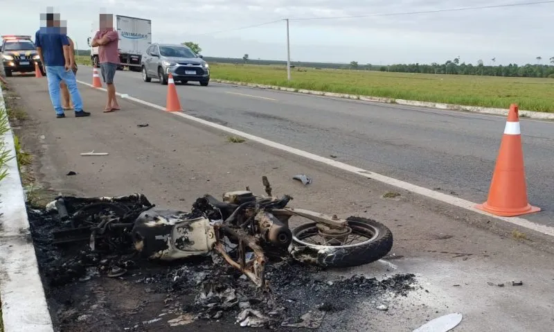 Caminhão com placas de Colatina se envolve em acidente com morte na BR-101, na Bahia