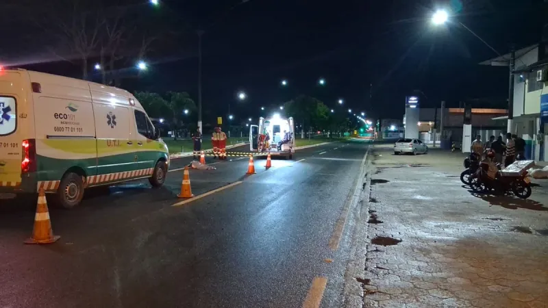 Mulher morre atropelada na BR-101 em São Mateus; motorista foge sem prestar socorro