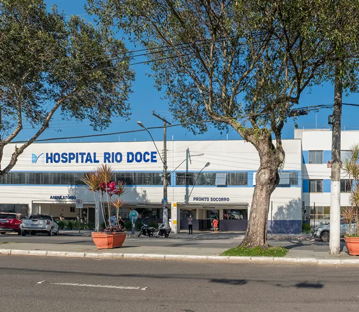 Homem é baleado por policial militar após sacar arma durante abordagem em Linhares