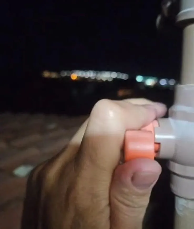 “Nem uma gota d’água”: moradores enfrentam falta d’água às vésperas do Natal em Colatina