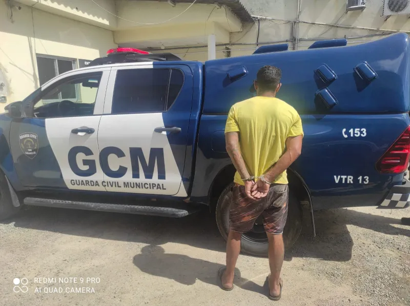 GCM de Linhares prende homem condenado por estupro de vulnerável durante patrulhamento no bairro Araçá