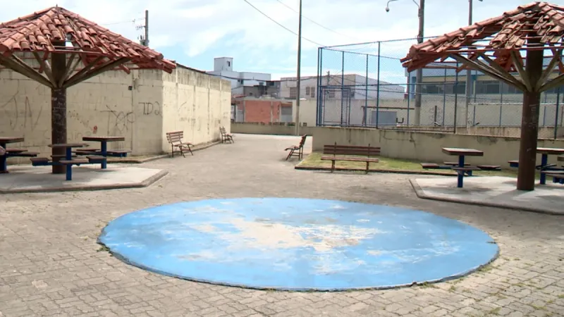 Menino de 11 anos é baleado enquanto brincava em pracinha em Linhares