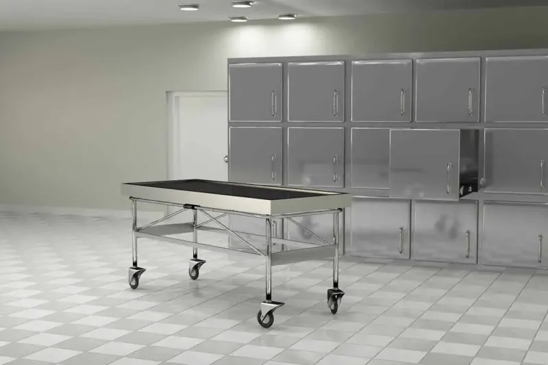 Mãe de 86 anos aguarda decisão judicial para enterrar o próprio filho; corpo permanece no IML de Colatina