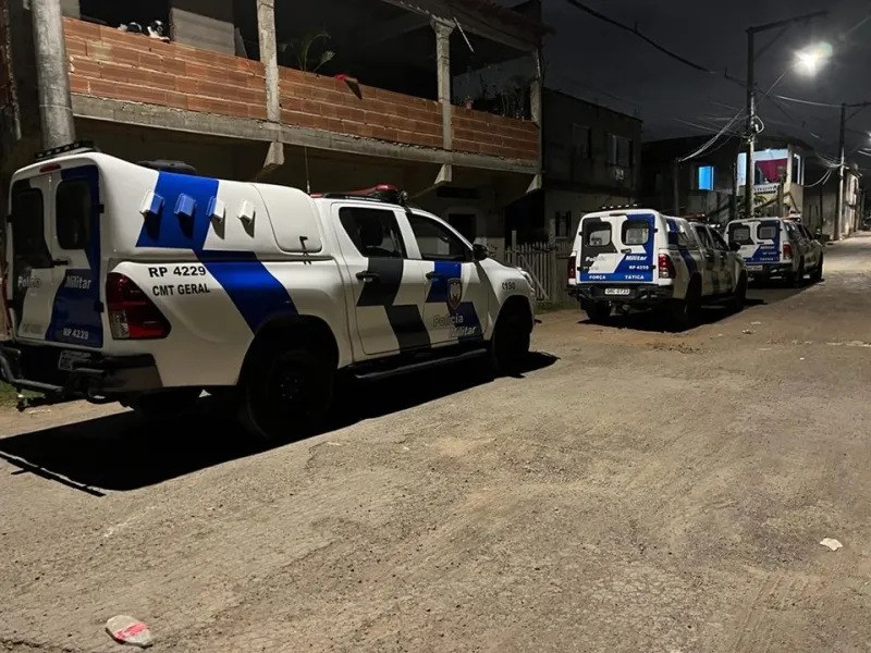 Operação da PM em comércio alvo de reclamações apreende revólver no São Silvano, em Colatina