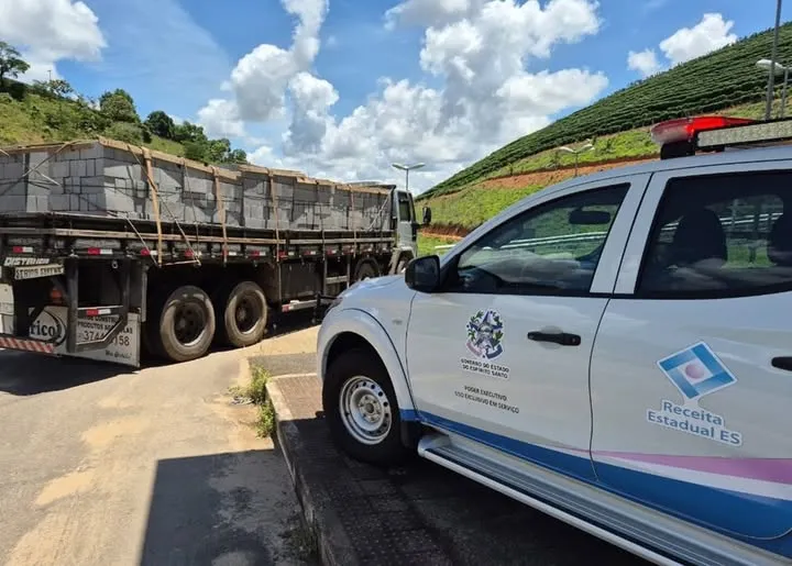 Fiscalização na ES-080 em Colatina recupera mais de R$ 63 mil em impostos durante operação