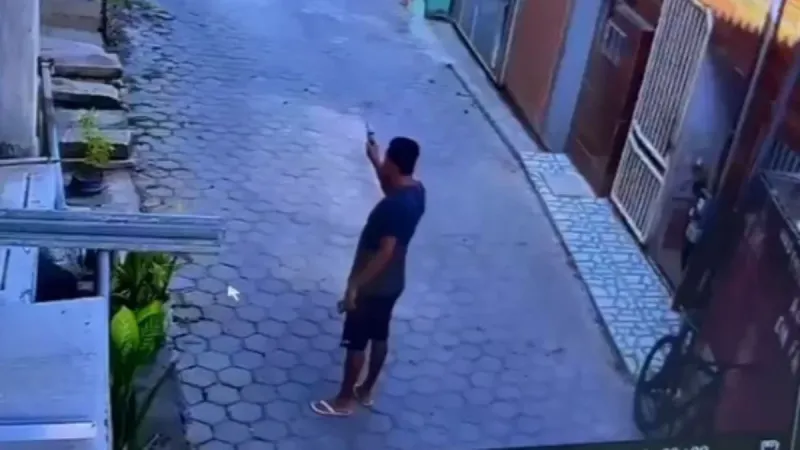 Homem é preso após ameaçar família com arma de fogo em Linhares