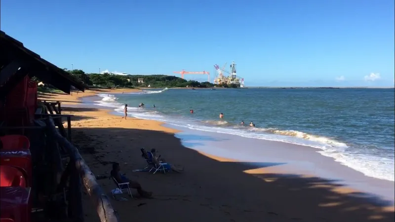 Corpo é encontrado nu na areia da praia de Barra do Sahy, em Aracruz